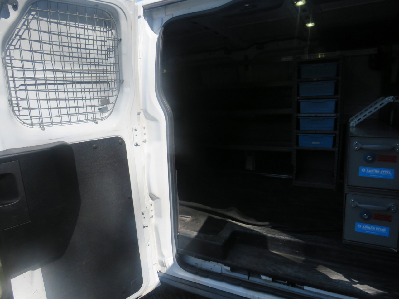 Used 2018 Ford Transit 250 250 Van Low Roof 60/40 Pass. 1 w/ Interior Upgrade Package image 21