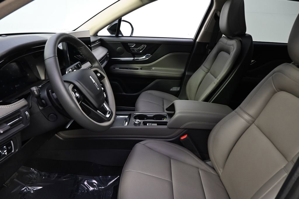 New 2026 Lincoln Corsair Reserve w/ Jet Appearance Package image 13