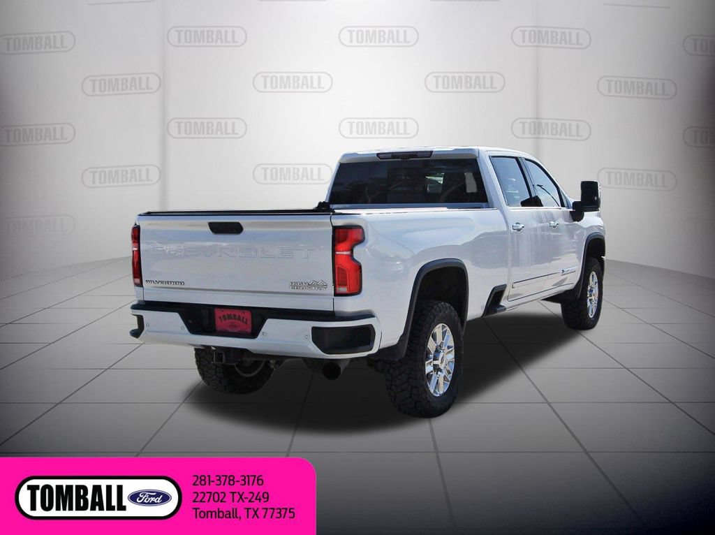 Used 2024 Chevrolet Silverado 2500 High Country w/ Technology Package AWD/4WD image 7