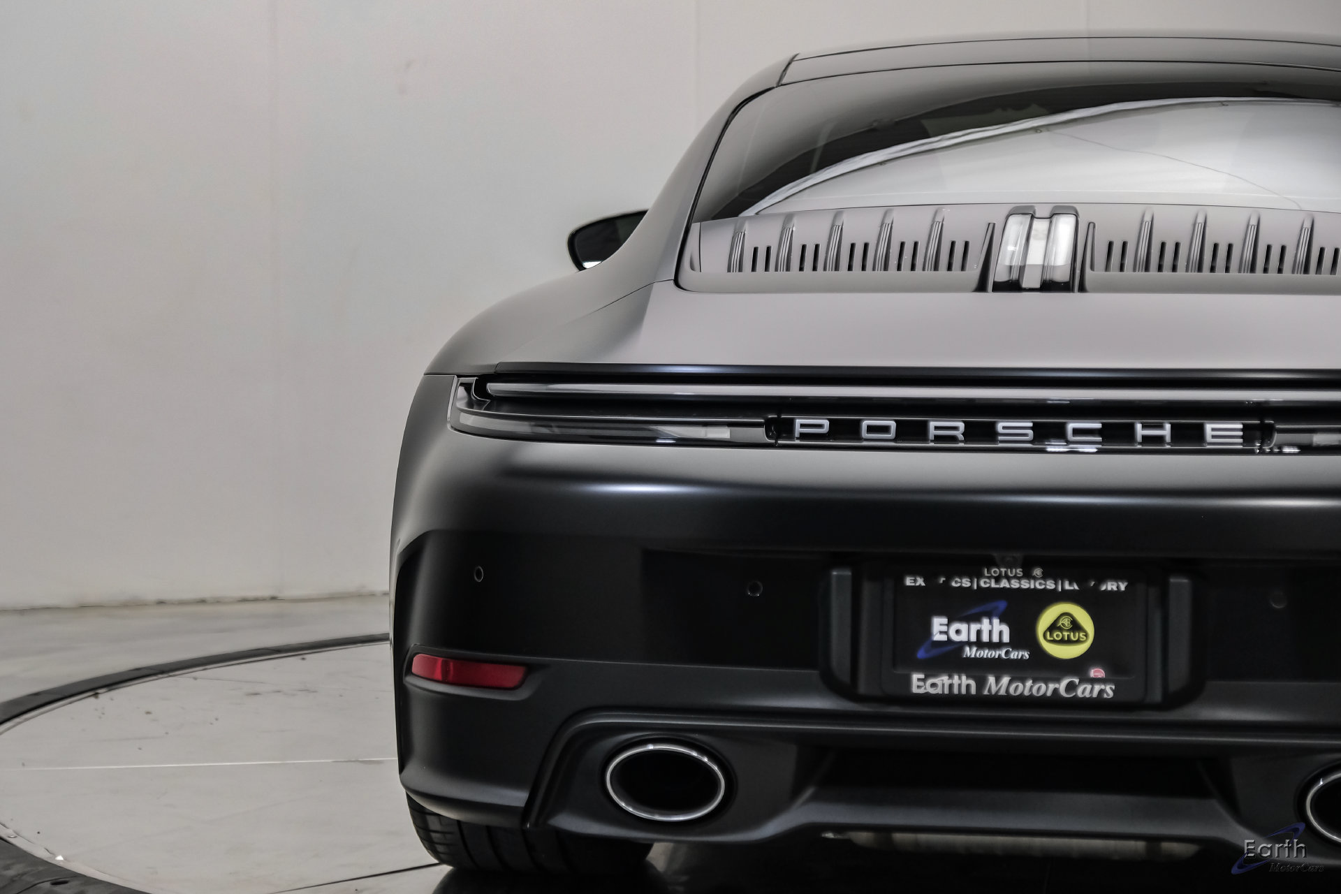 Used 2025 Porsche 911 Carrera S RWD image 13
