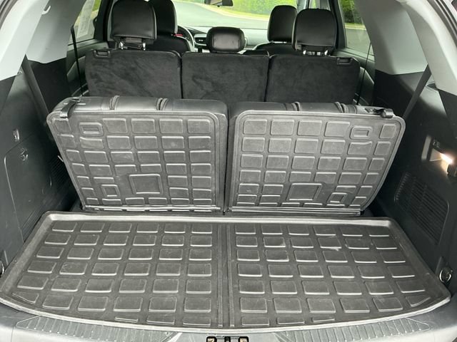 Used 2022 Ford Explorer XLT w/ Equipment Group 202A AWD/4WD image 18