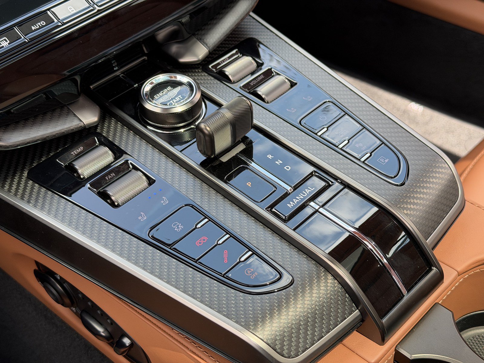 New 2026 Aston Martin Vanquish RWD image 34