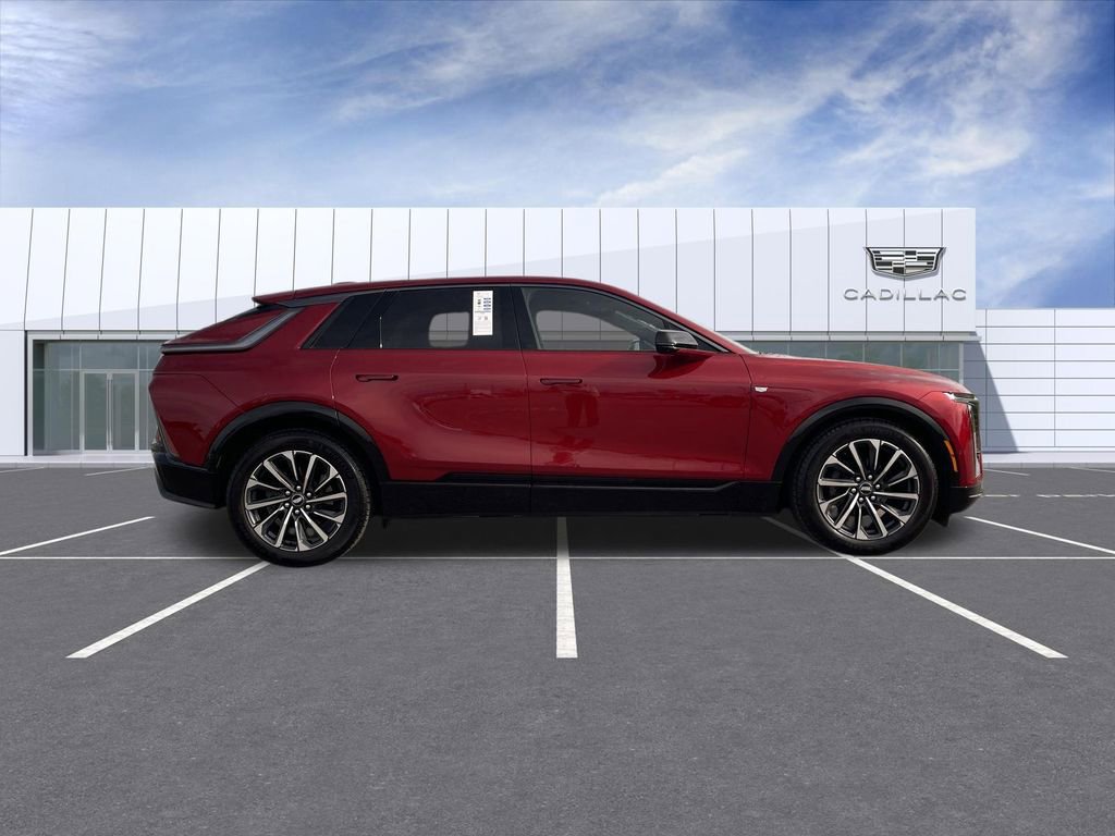 Certified 2024 Cadillac Lyriq Sport AWD/4WD image 9