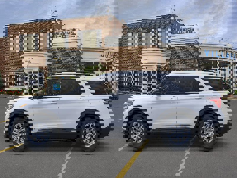 New 2026 Ford Explorer Active image 3