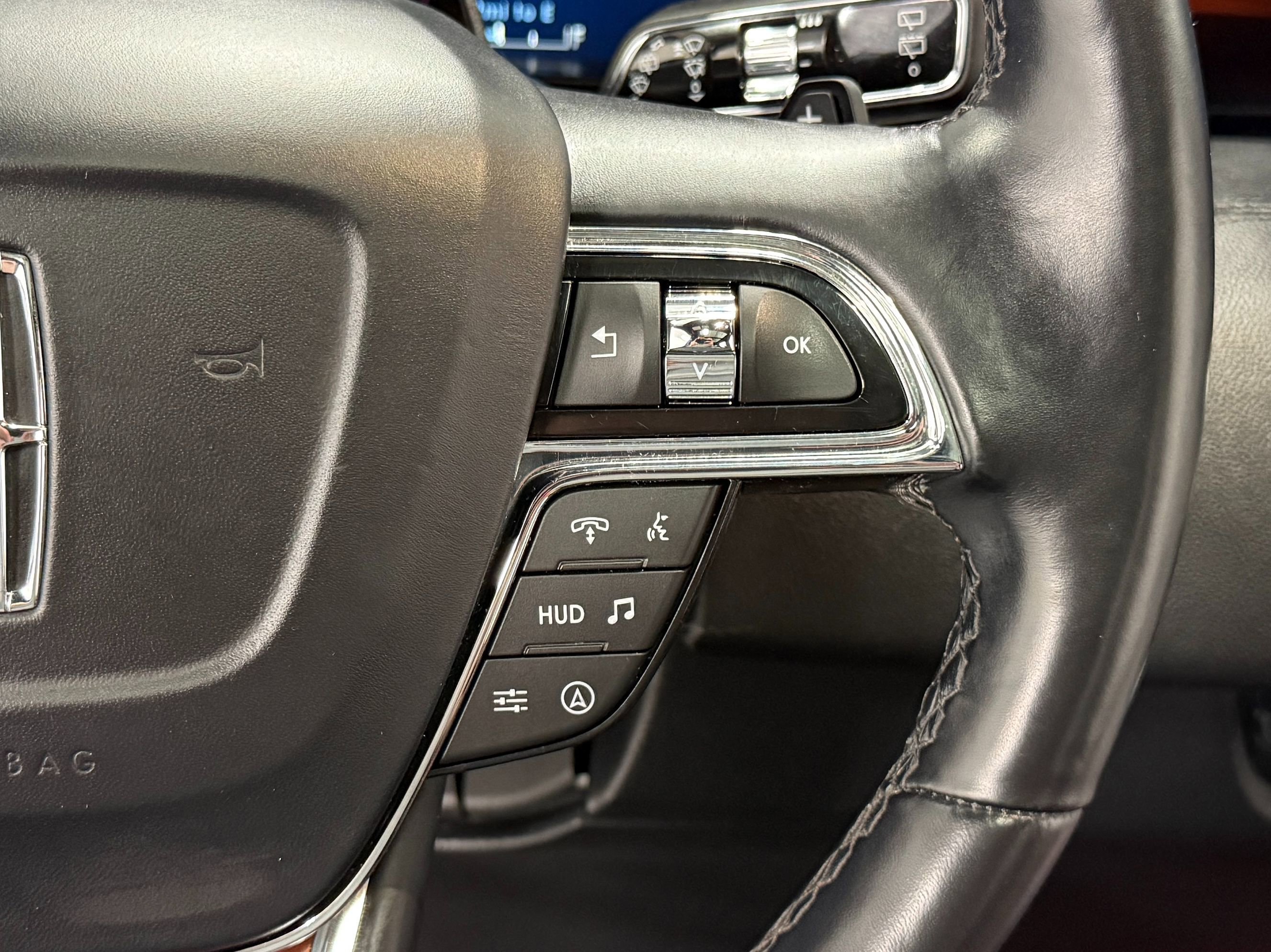 Used 2024 Lincoln Navigator Reserve w/ Equipment Group 201A AWD/4WD image 22