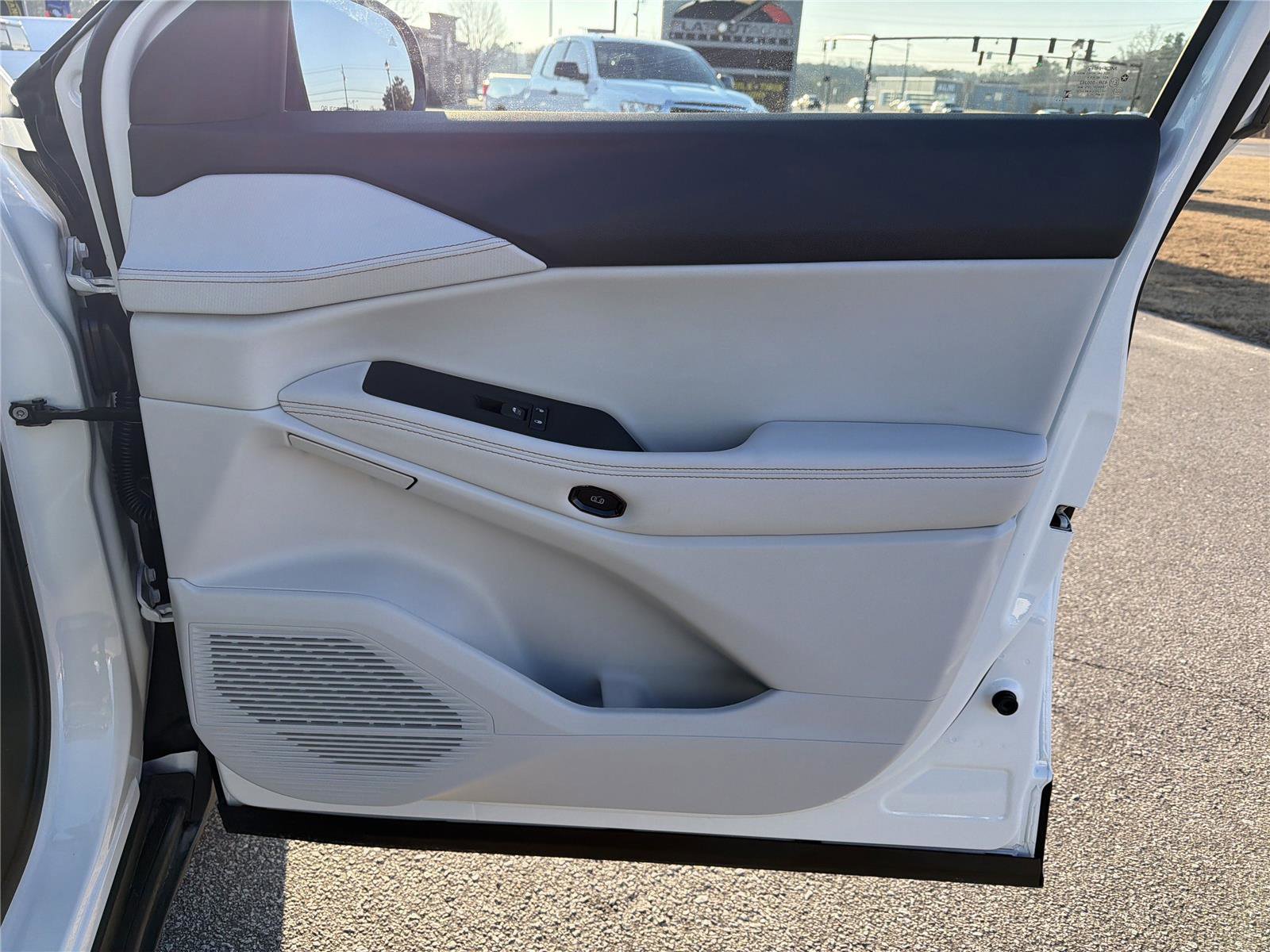 New 2026 Jeep Cherokee Limited image 14