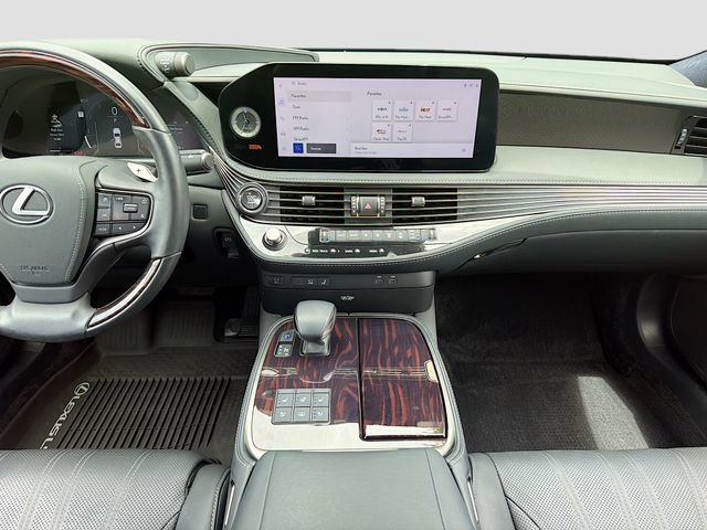 Used 2024 Lexus LS 500 w/ Interior Upgrade Package RWD image 19
