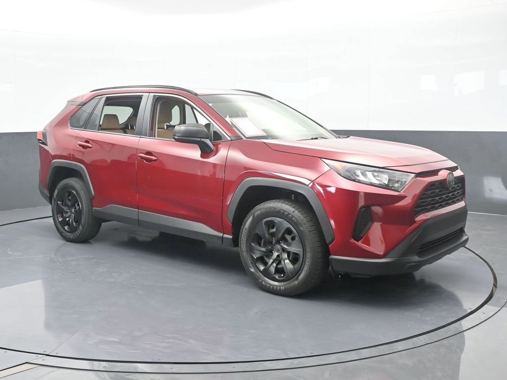 Used 2019 Toyota RAV4 LE image 8