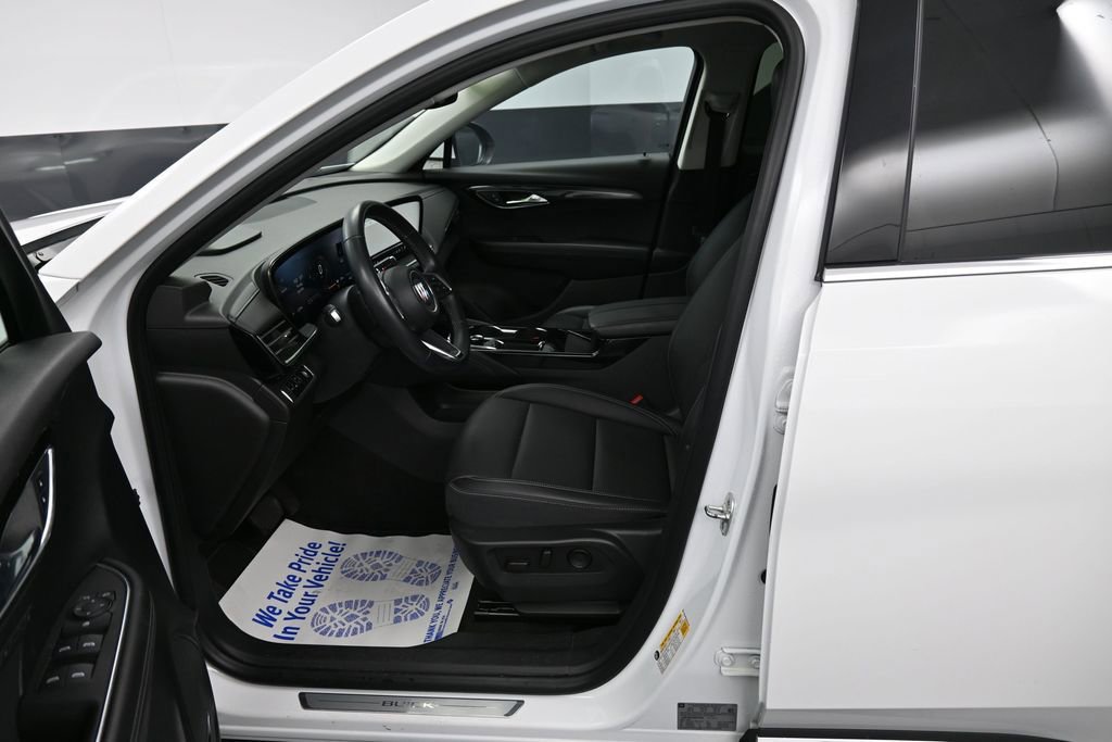 Used 2024 Buick Envision Preferred AWD/4WD image 27