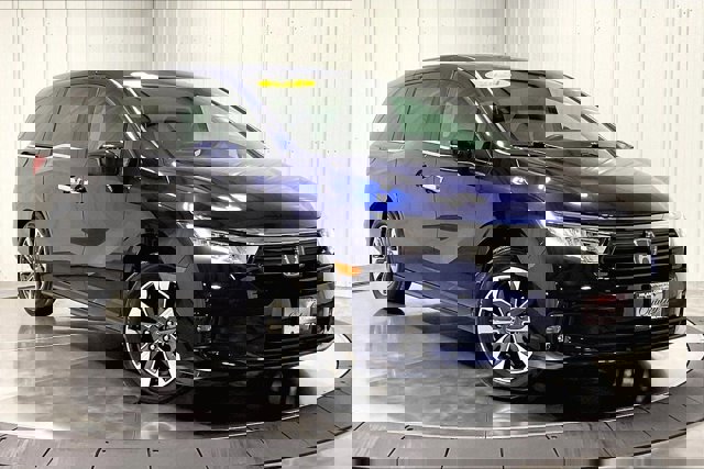 Used 2024 Honda Odyssey EX-L image 3