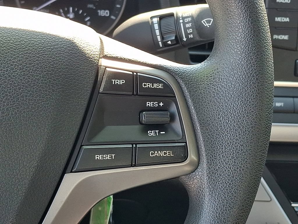 Used 2018 Hyundai Elantra SE FWD image 20