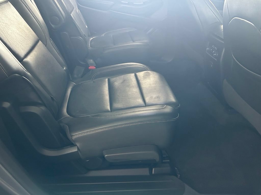 Used 2019 Chevrolet Traverse LT FWD image 40