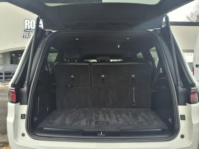 Used 2024 Jeep Wagoneer Series II image 11