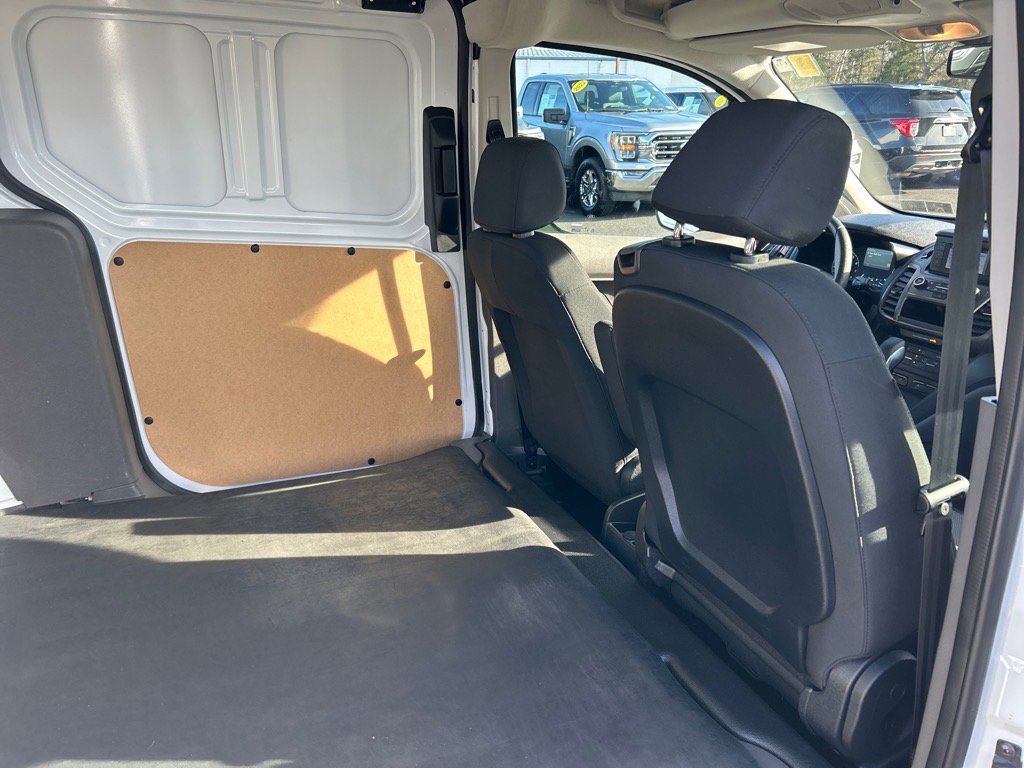 Used 2023 Ford Transit Connect XL image 17