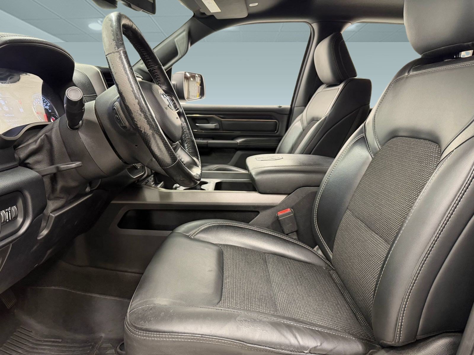 Used 2019 RAM 1500 Sport w/ Level 2 Equipment Group AWD/4WD image 4
