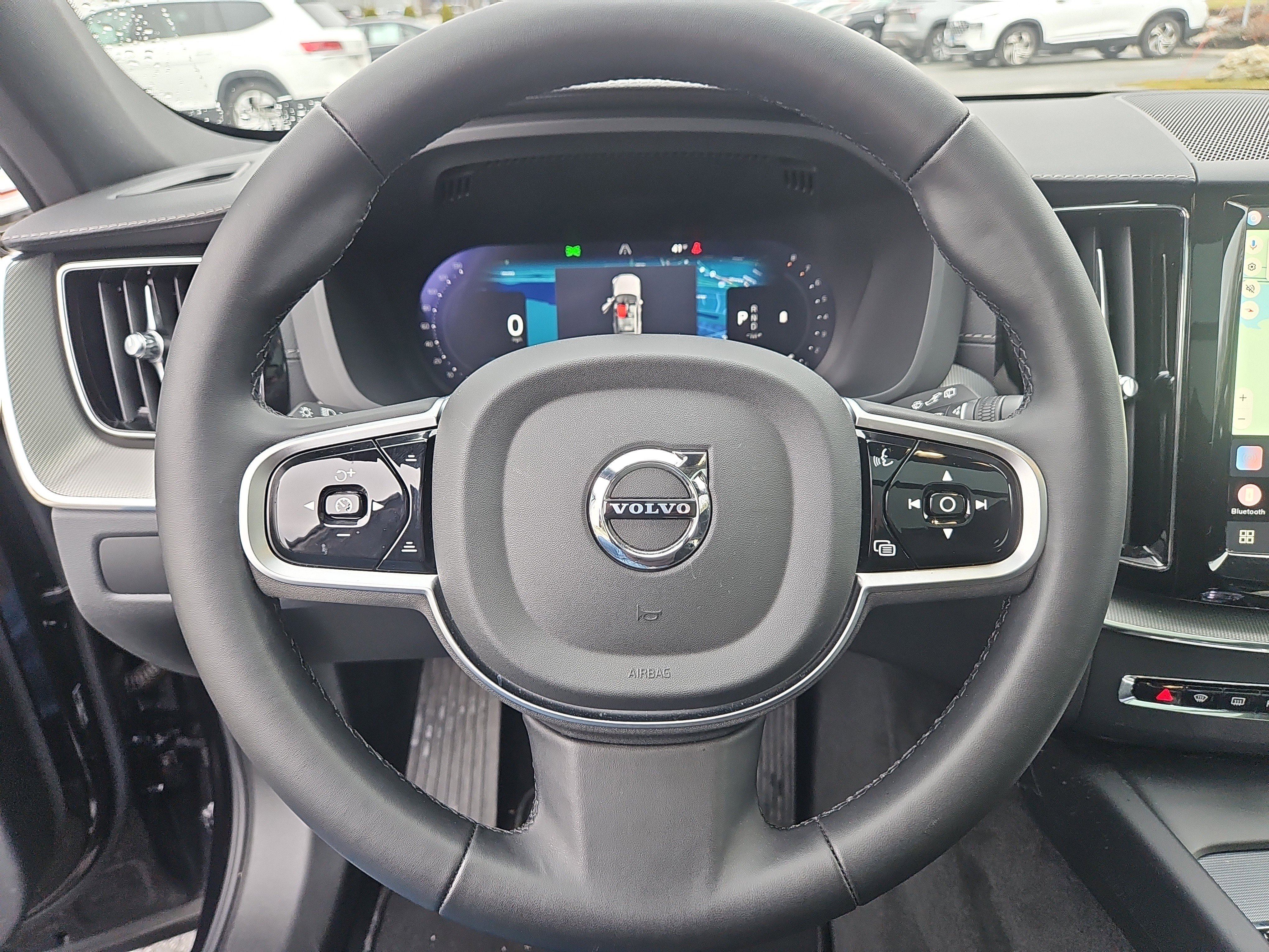 Used 2025 Volvo XC60 B5 Ultra image 25