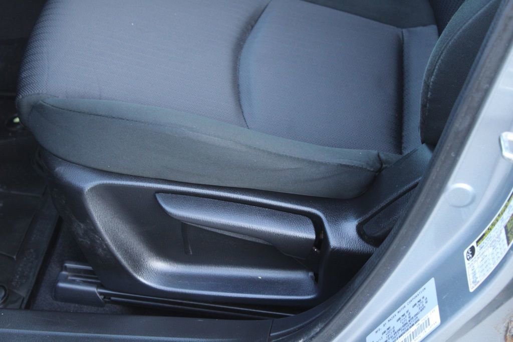 Used 2014 MAZDA MAZDA3 i Sport image 13