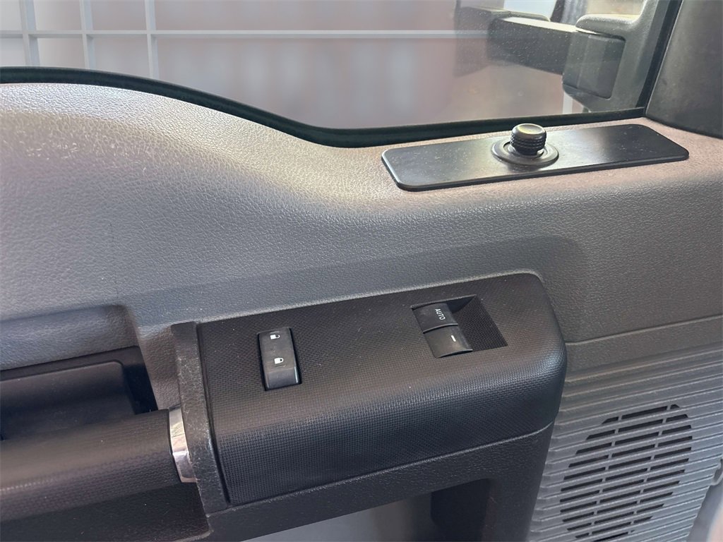 Used 2012 Ford F550 2WD Regular Cab Super Duty w/ PWR Equipment Group image 7