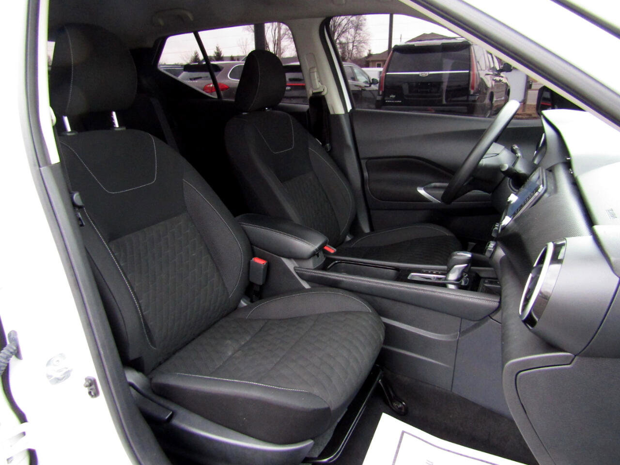 Used 2022 Nissan Kicks SV image 27