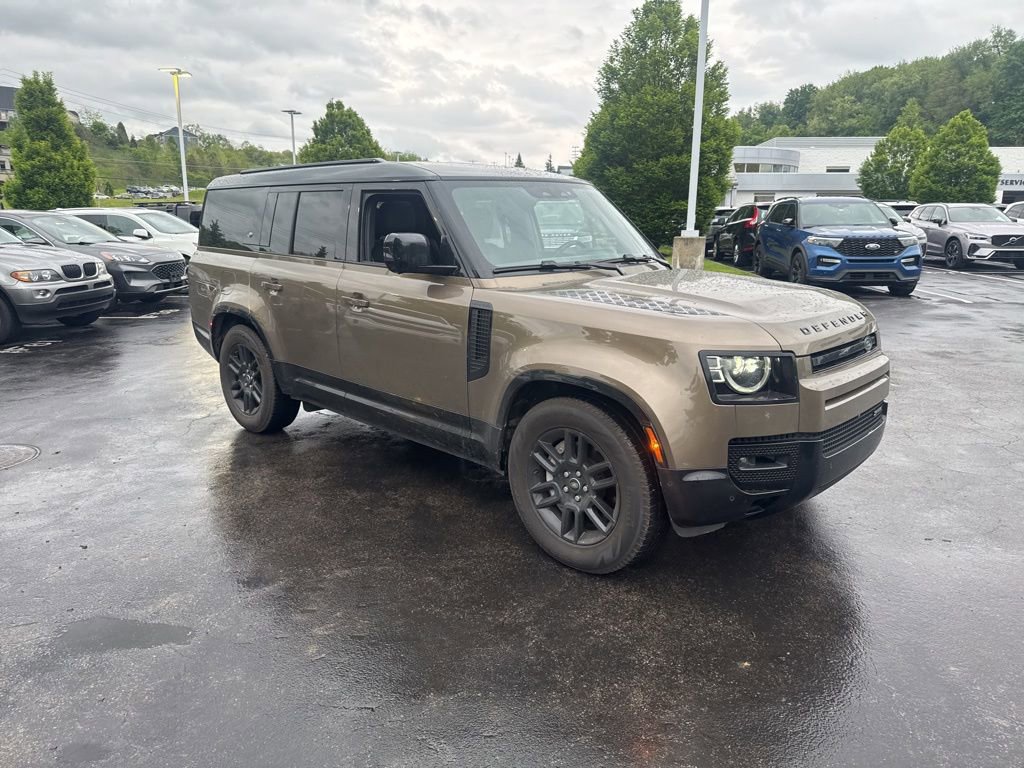 Used 2023 Land Rover Defender 130 X-Dynamic SE AWD/4WD image 7