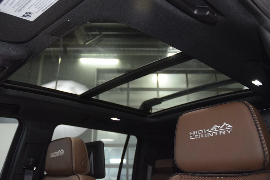 New 2026 Chevrolet Suburban High Country AWD/4WD image 52