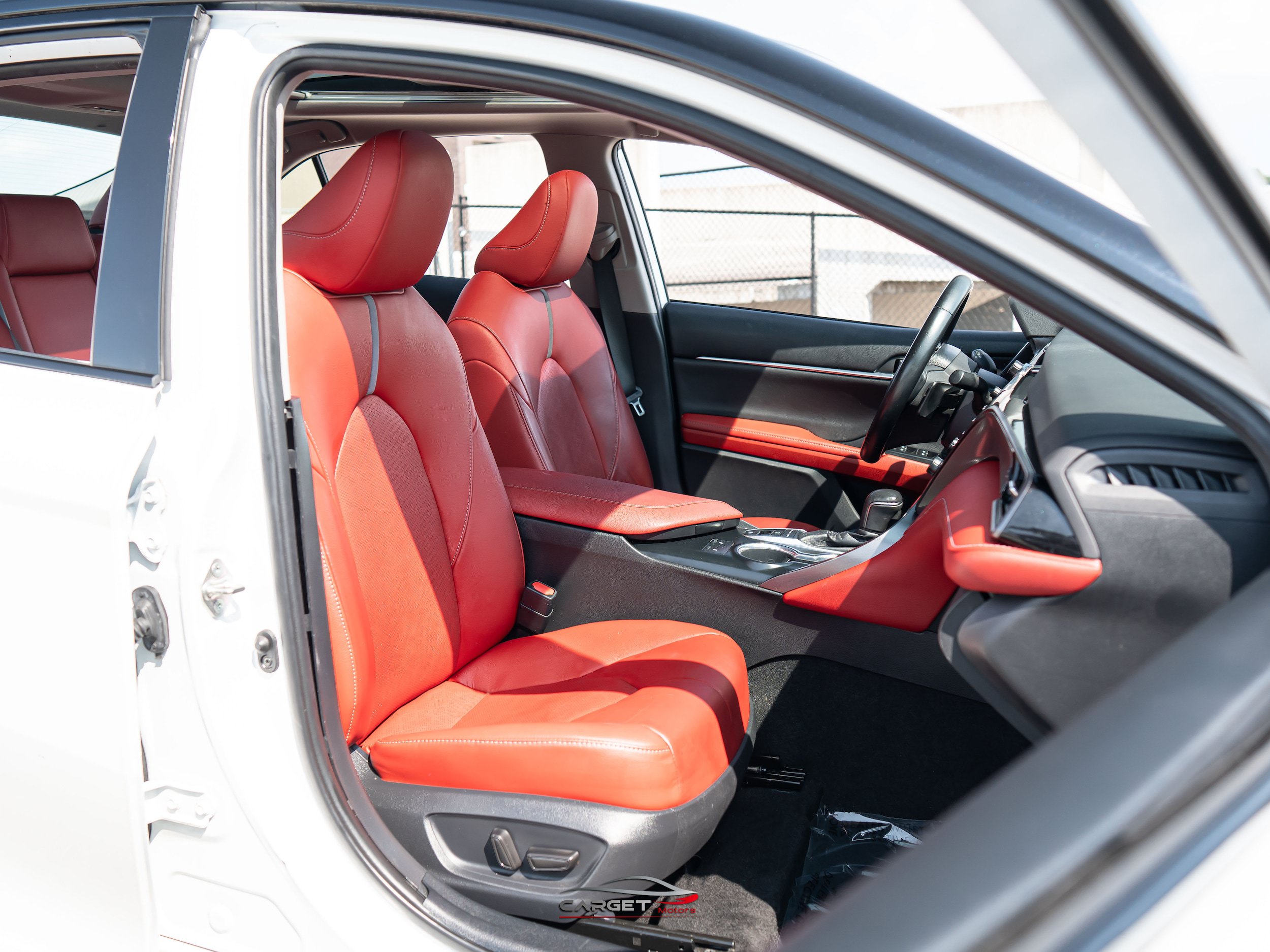 Used 2019 Toyota Camry XSE w/ Carpet Mat Package FWD image 16