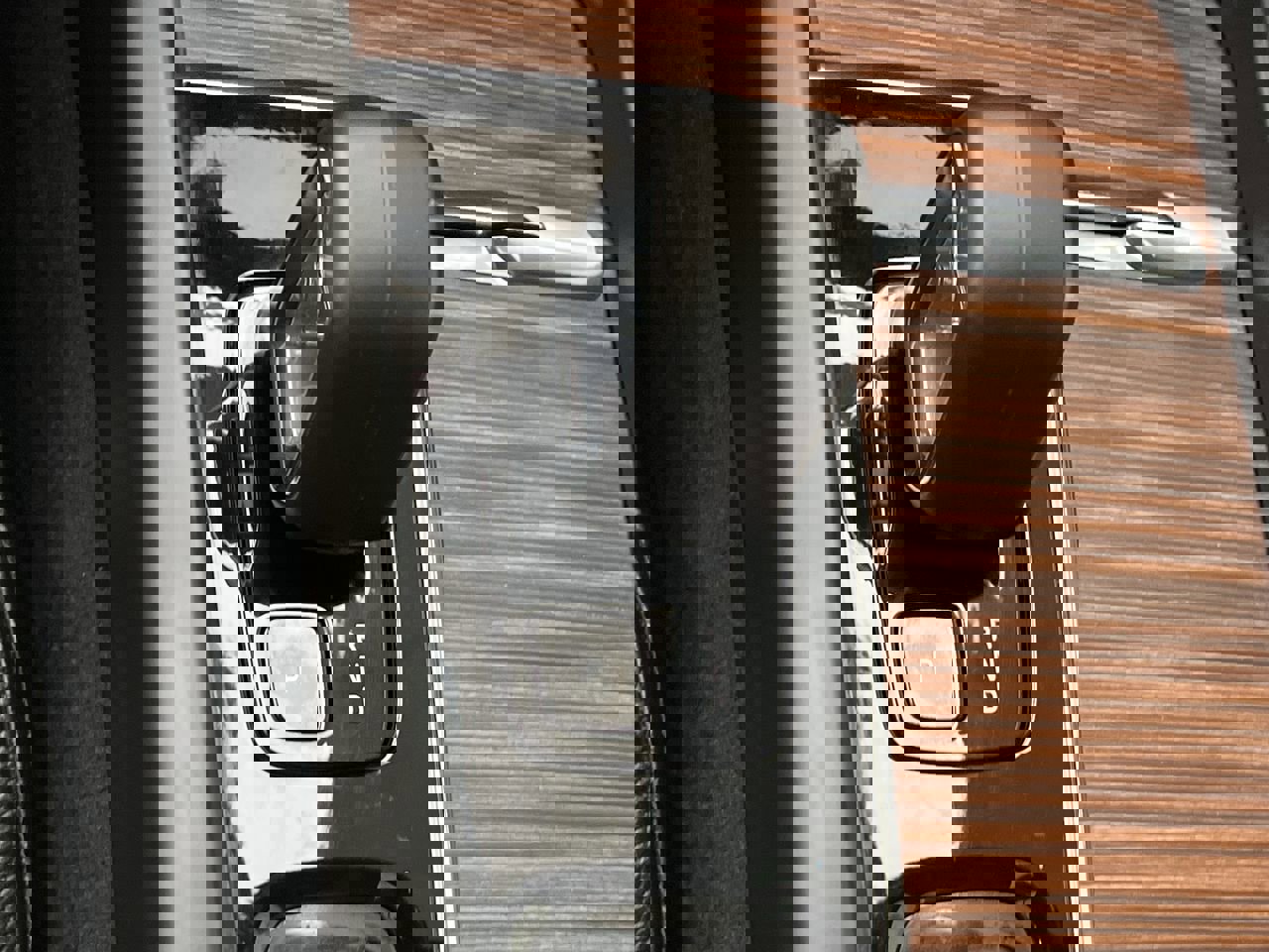 Used 2024 Volvo XC60 B5 Plus image 23