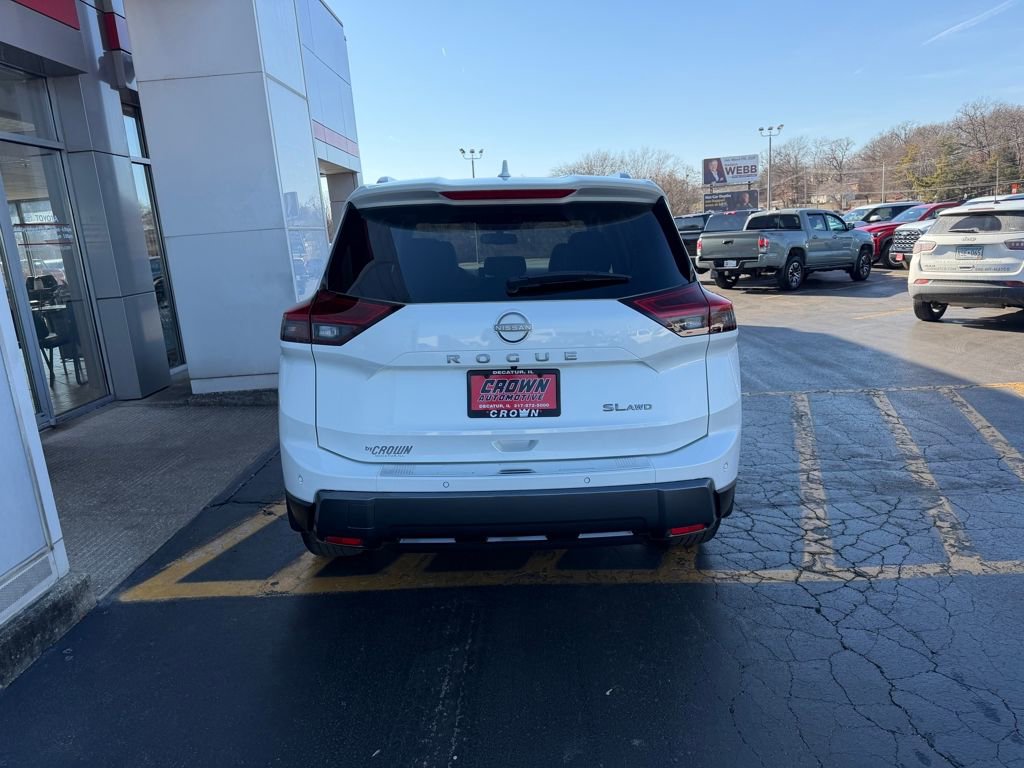 Certified 2025 Nissan Rogue SL image 6