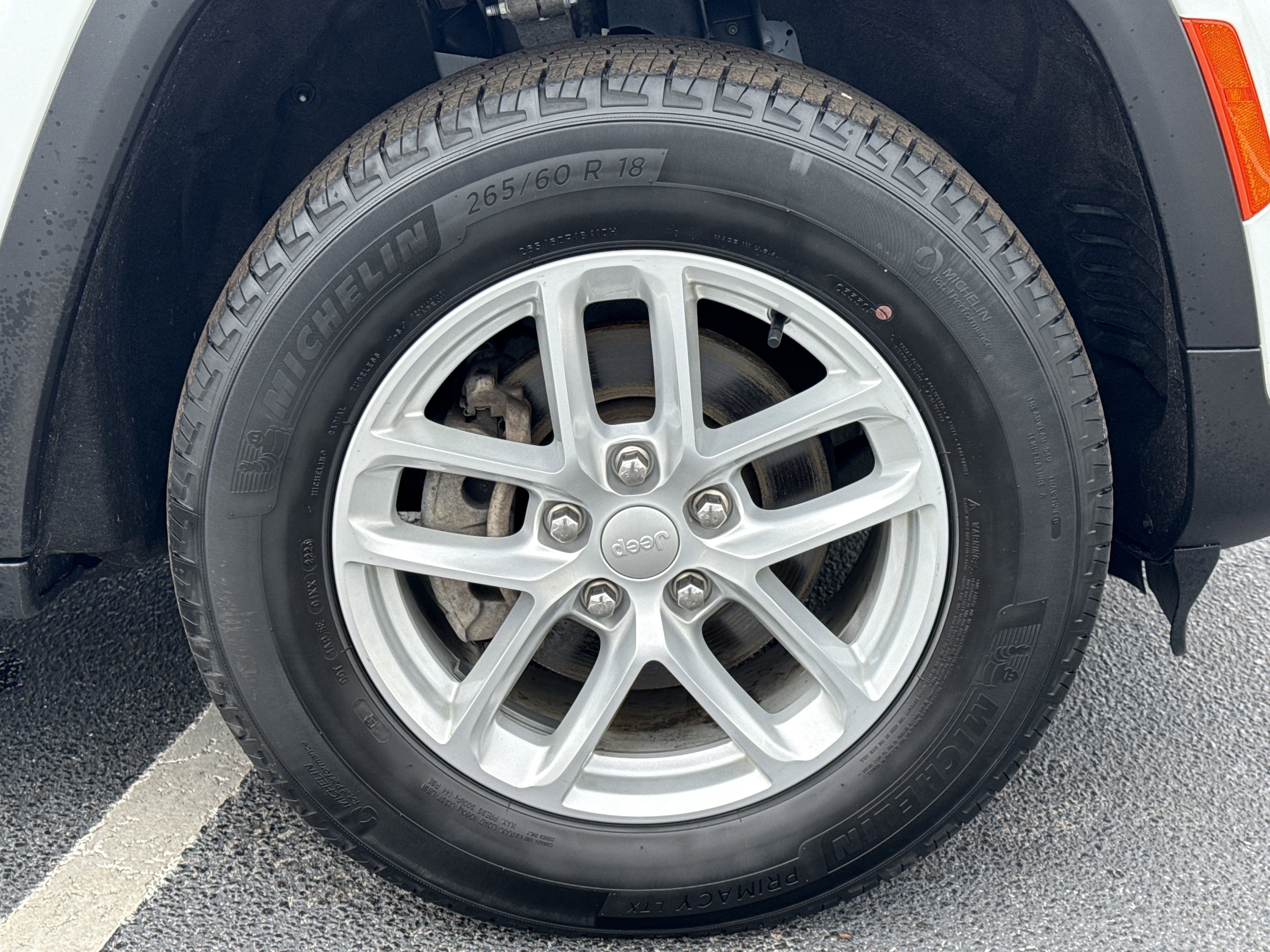 Used 2023 Jeep Grand Cherokee Laredo X w/ Luxury Tech Group I image 12