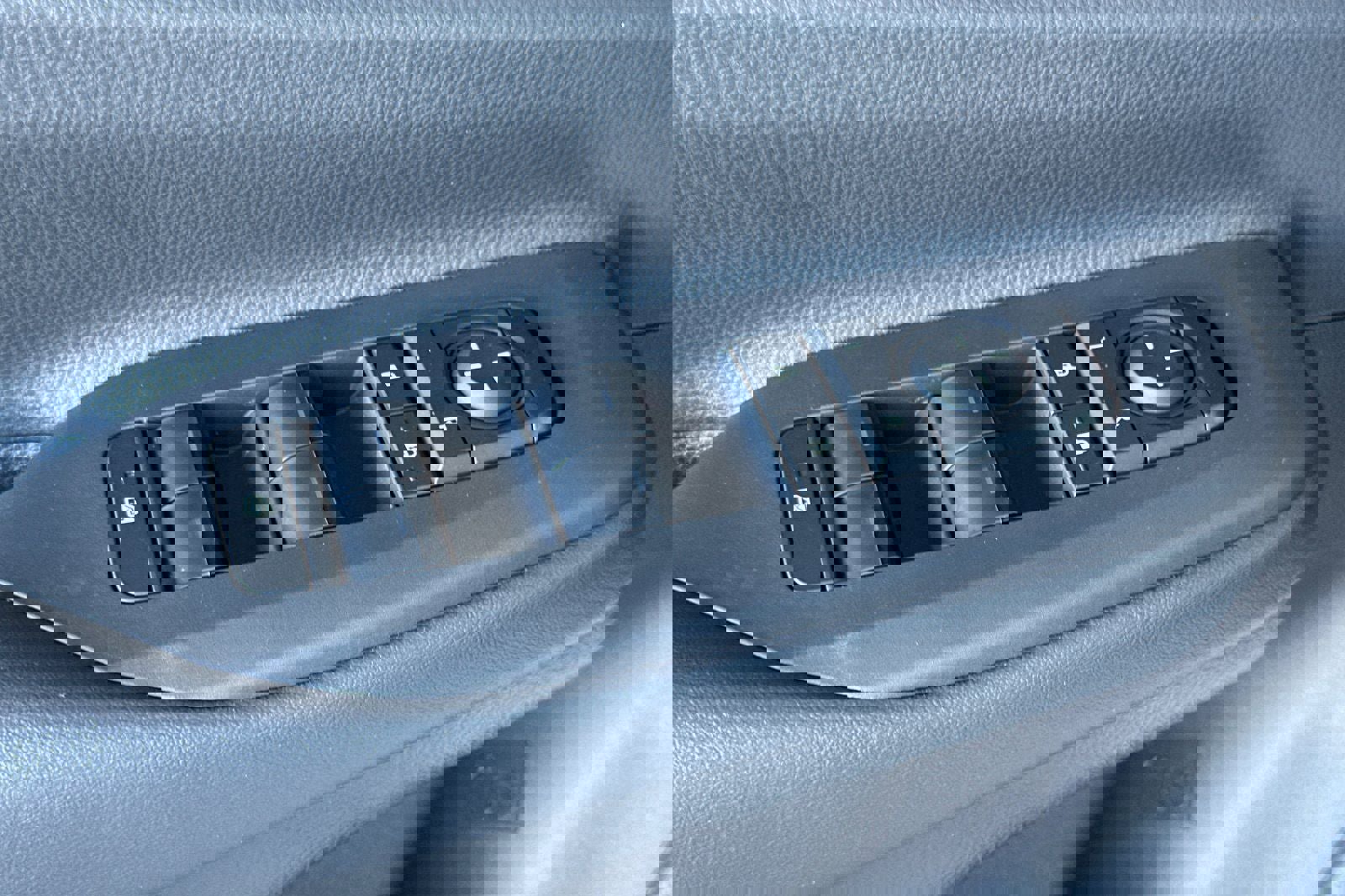 New 2026 Toyota Prius Plug-In Hybrid image 13