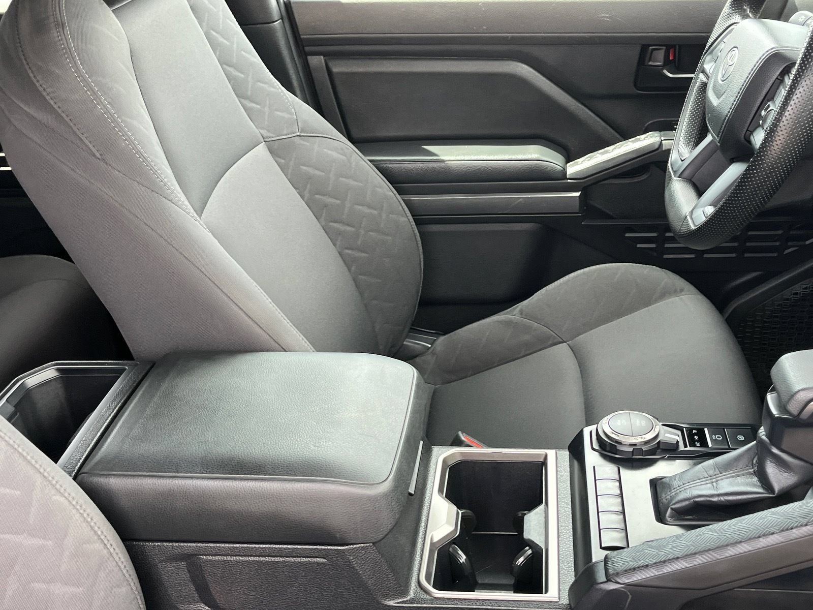 Used 2024 Toyota Tacoma TRD Sport AWD/4WD image 10