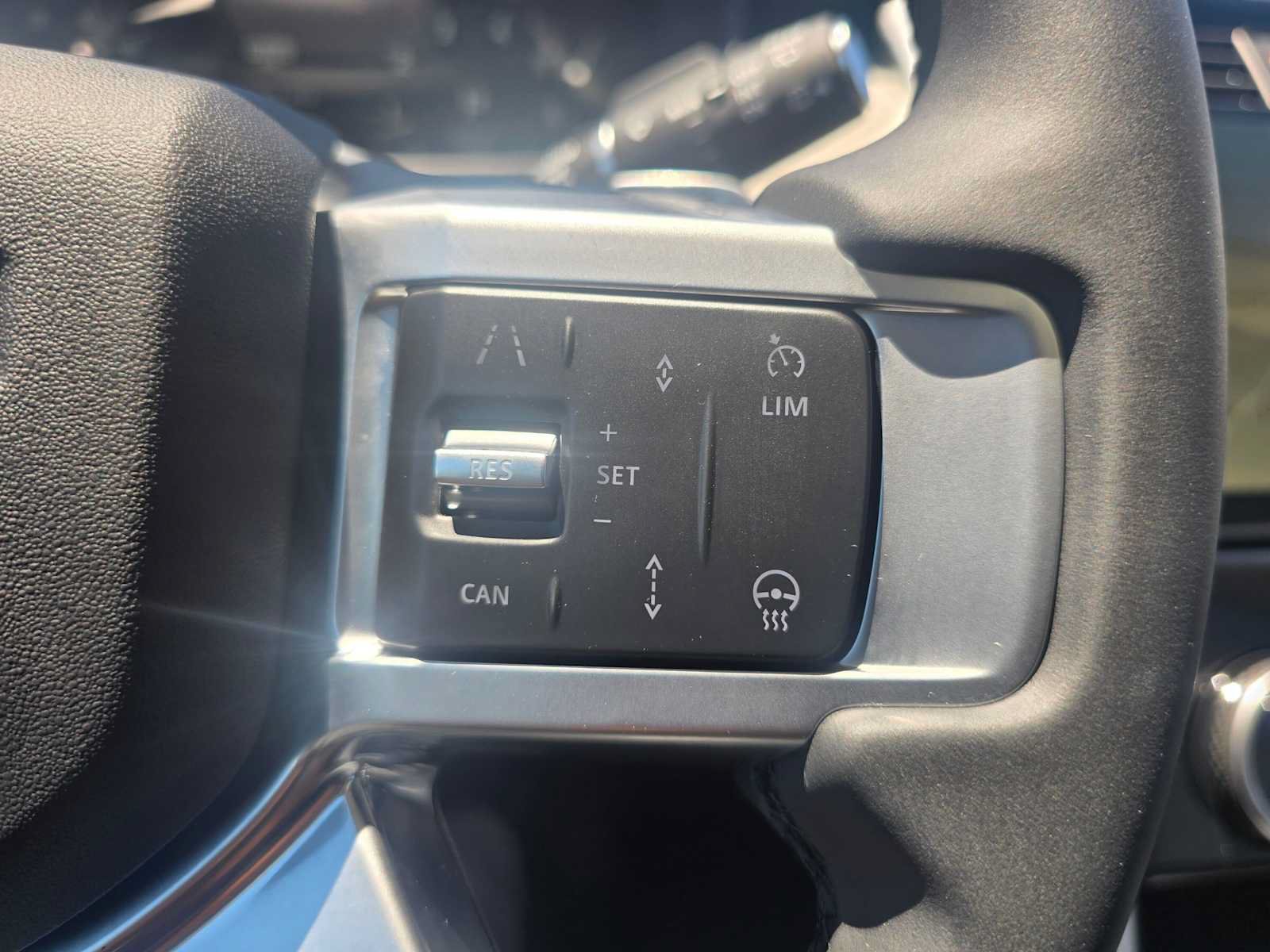 New 2026 Land Rover Discovery S AWD/4WD image 33