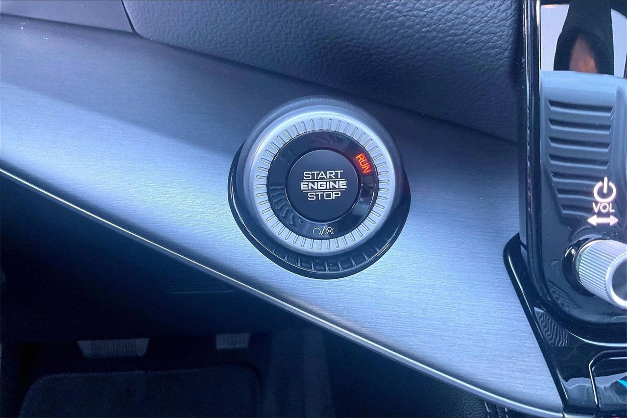 New 2026 Jeep Grand Wagoneer L Limited w/ Premium Group II image 20