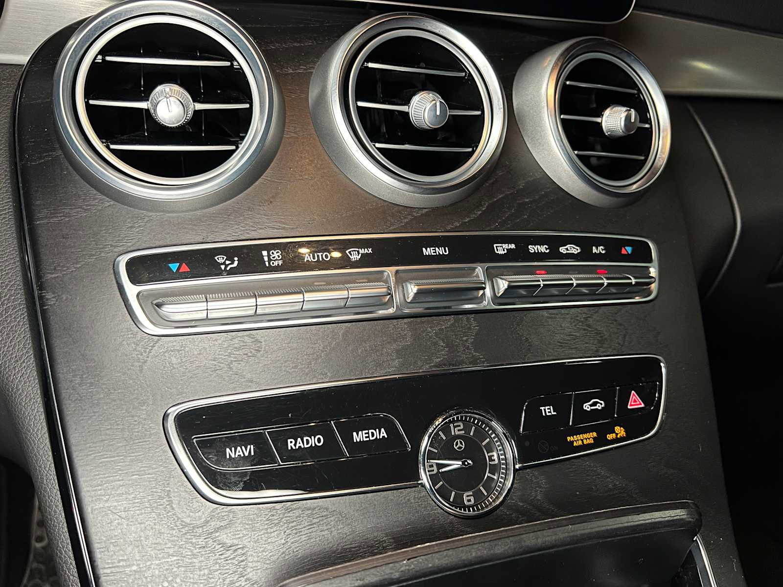 Used 2019 Mercedes-Benz C 300 4MATIC Sedan image 38