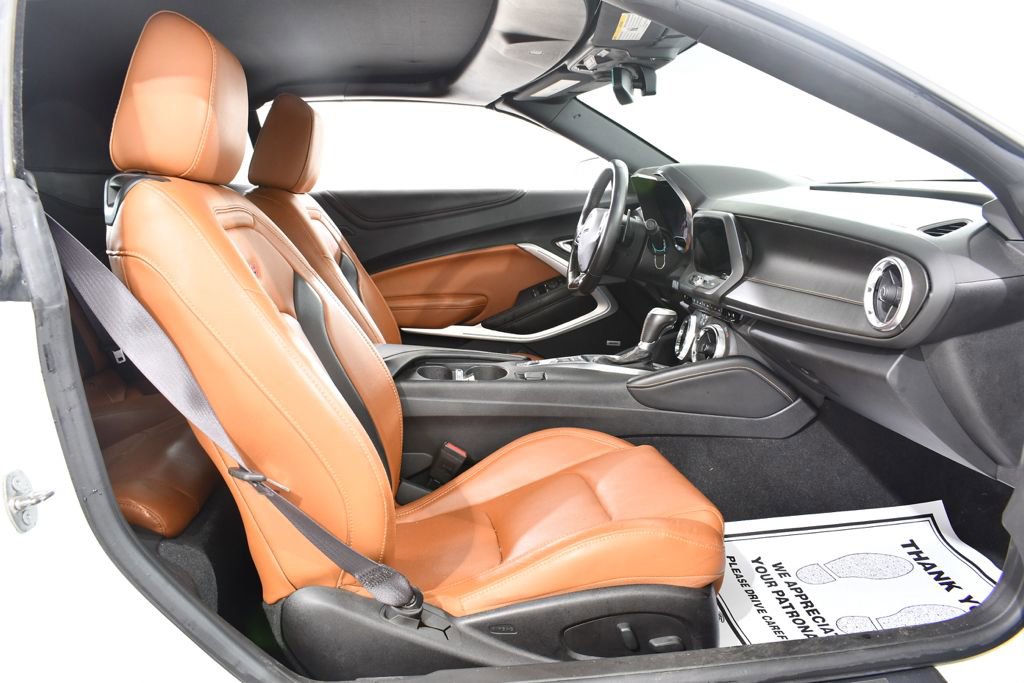 Used 2017 Chevrolet Camaro SS image 10