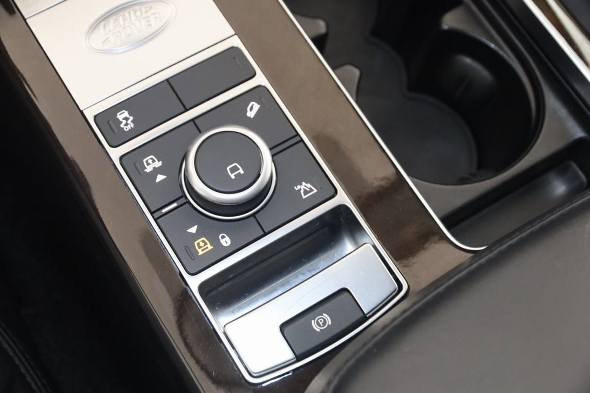 Used 2022 Land Rover Range Rover Westminster Edition image 27