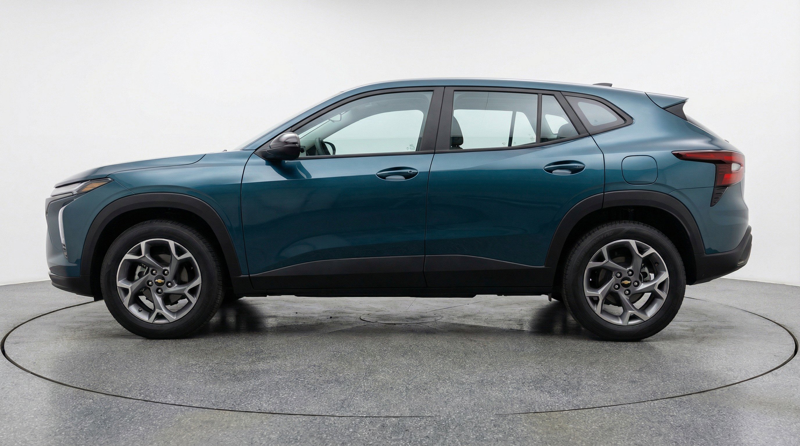 Used 2025 Chevrolet Trax LT image 5