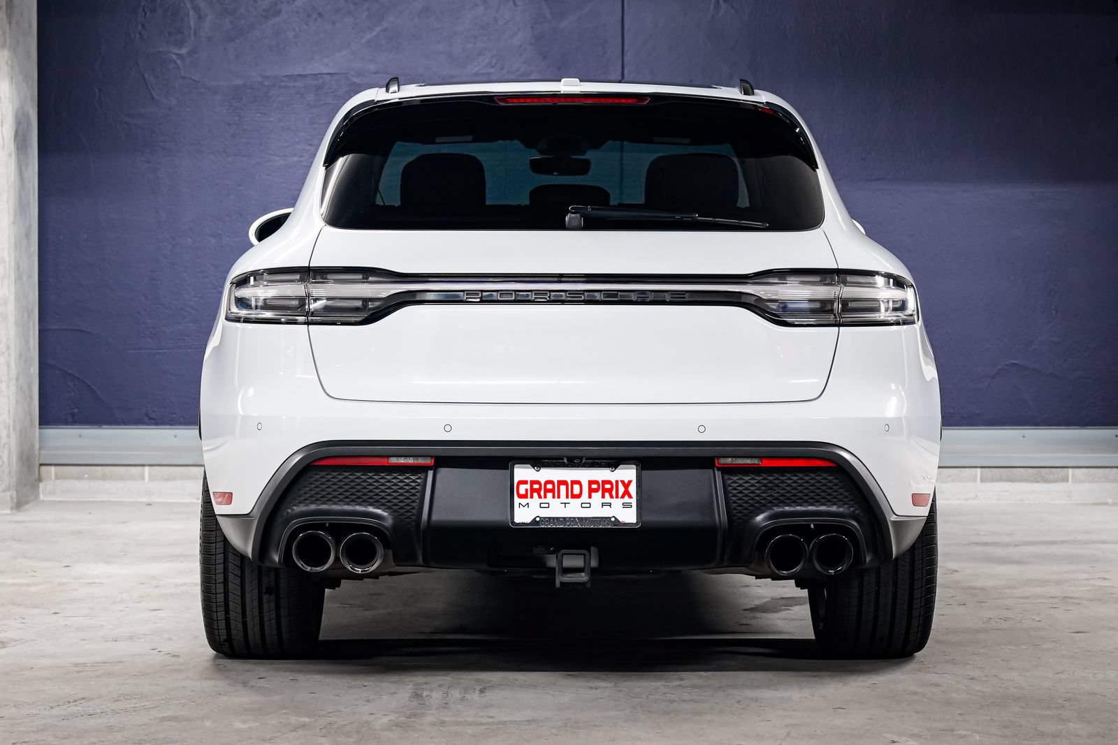 Used 2024 Porsche Macan S AWD/4WD image 4
