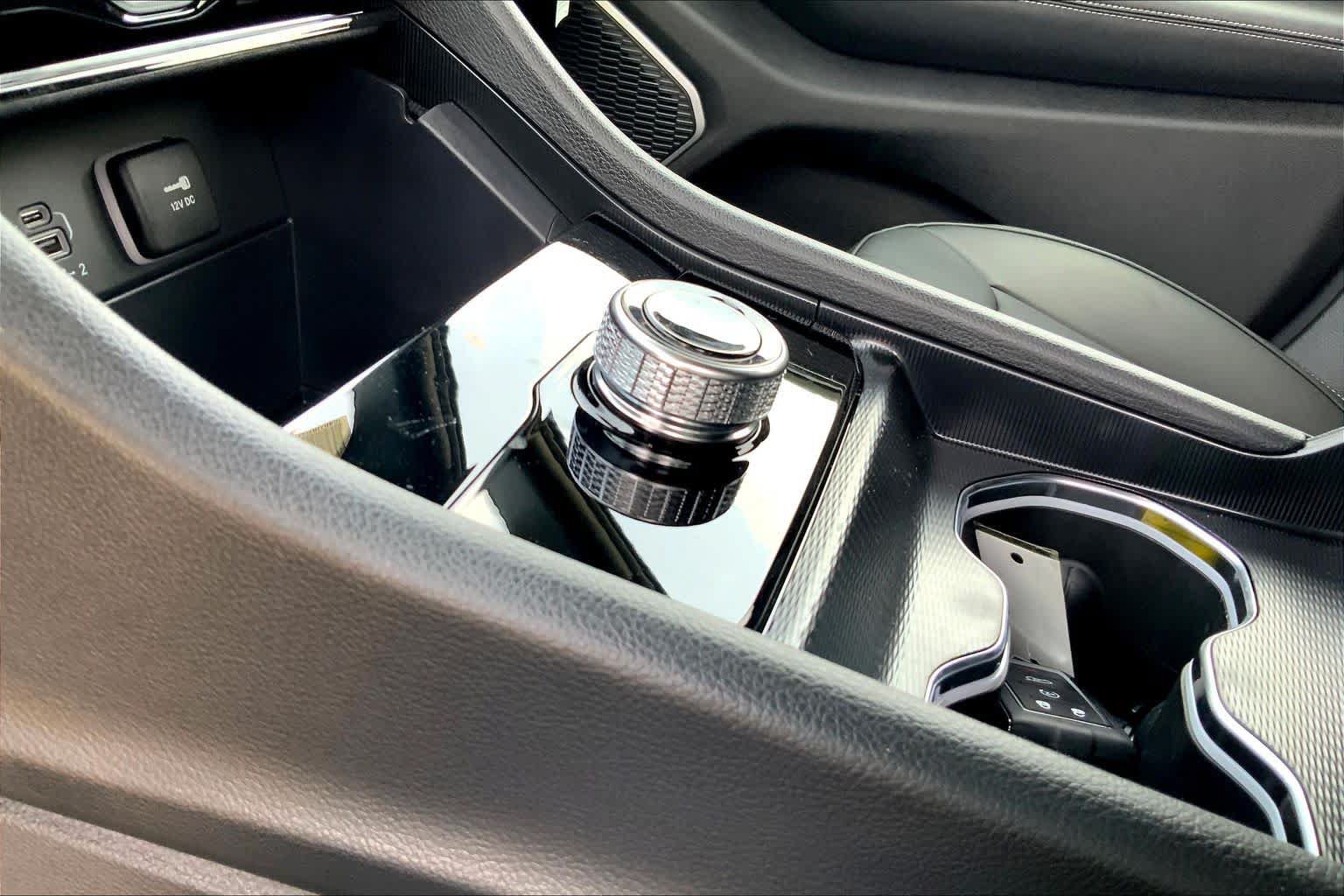New 2026 Jeep Grand Cherokee L Limited RWD image 7