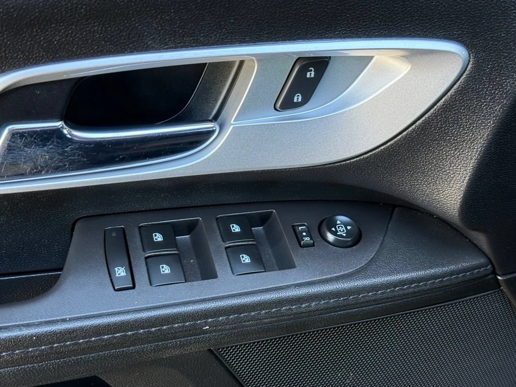 Used 2016 Chevrolet Equinox LT w/ Convenience Package FWD image 11