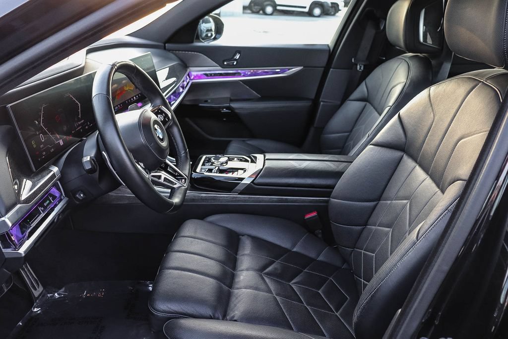 Used 2024 BMW 740i RWD image 20