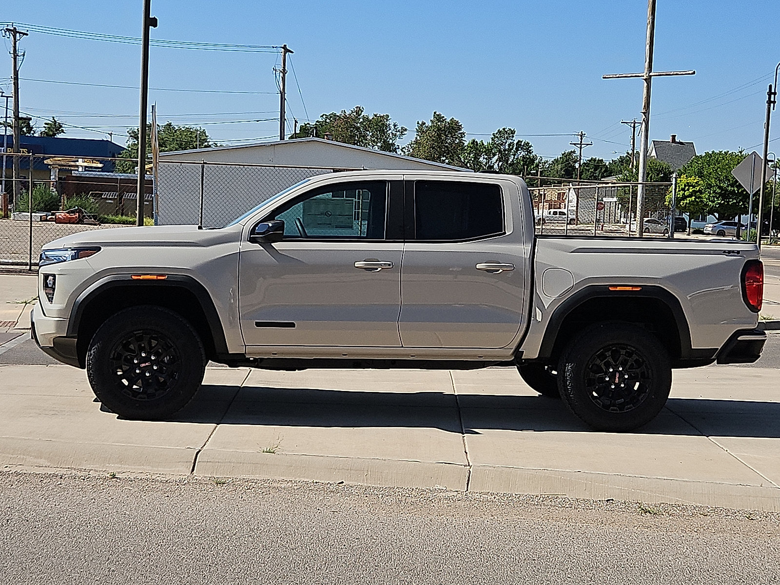 New 2026 GMC Canyon Elevation w/ Convenience Package AWD/4WD image 2