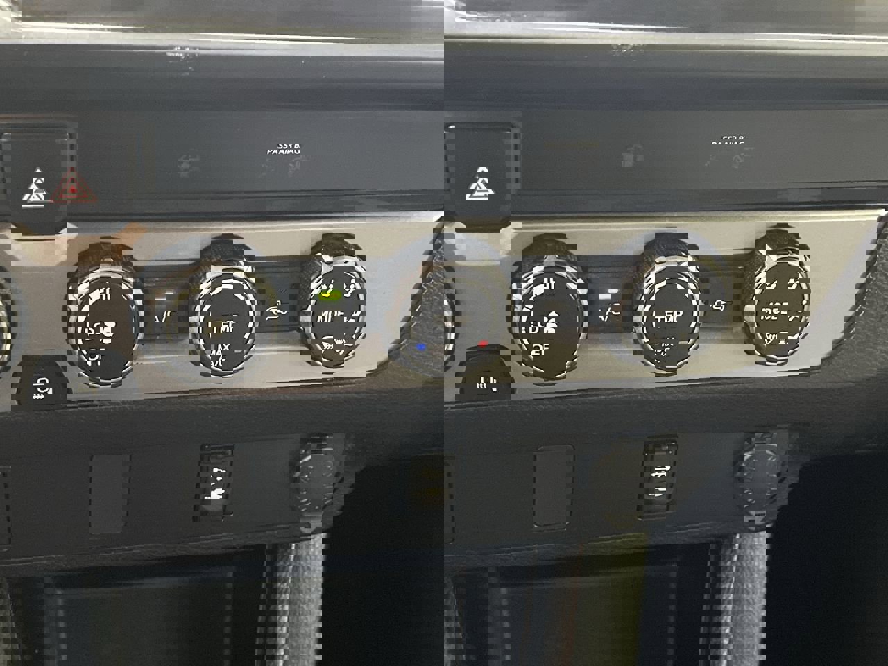 Used 2019 Toyota Tacoma SR5 image 16