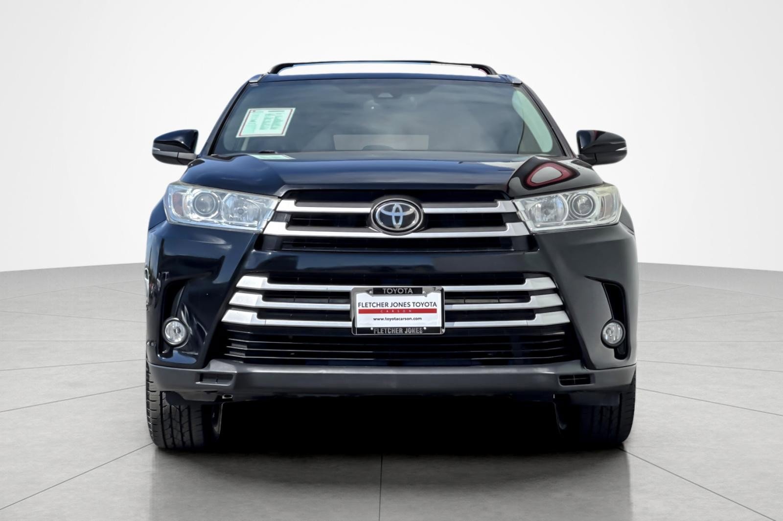 Certified 2018 Toyota Highlander XLE w/ Carpet Mat Package (TMS) image 8