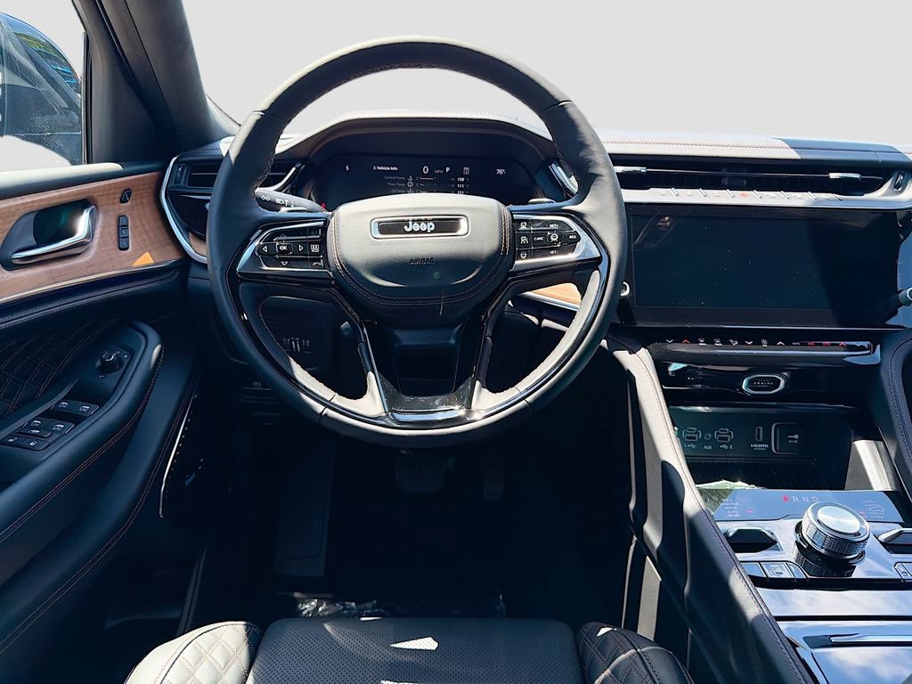 New 2026 Jeep Grand Cherokee L Summit AWD/4WD image 19