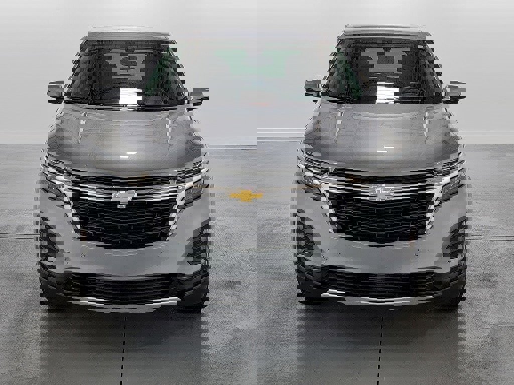 Used 2023 Chevrolet Equinox LT image 3