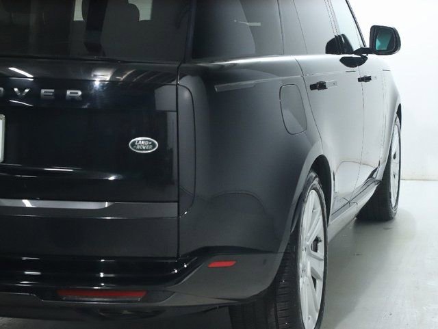 Used 2023 Land Rover Range Rover Long Wheelbase SE AWD/4WD image 8