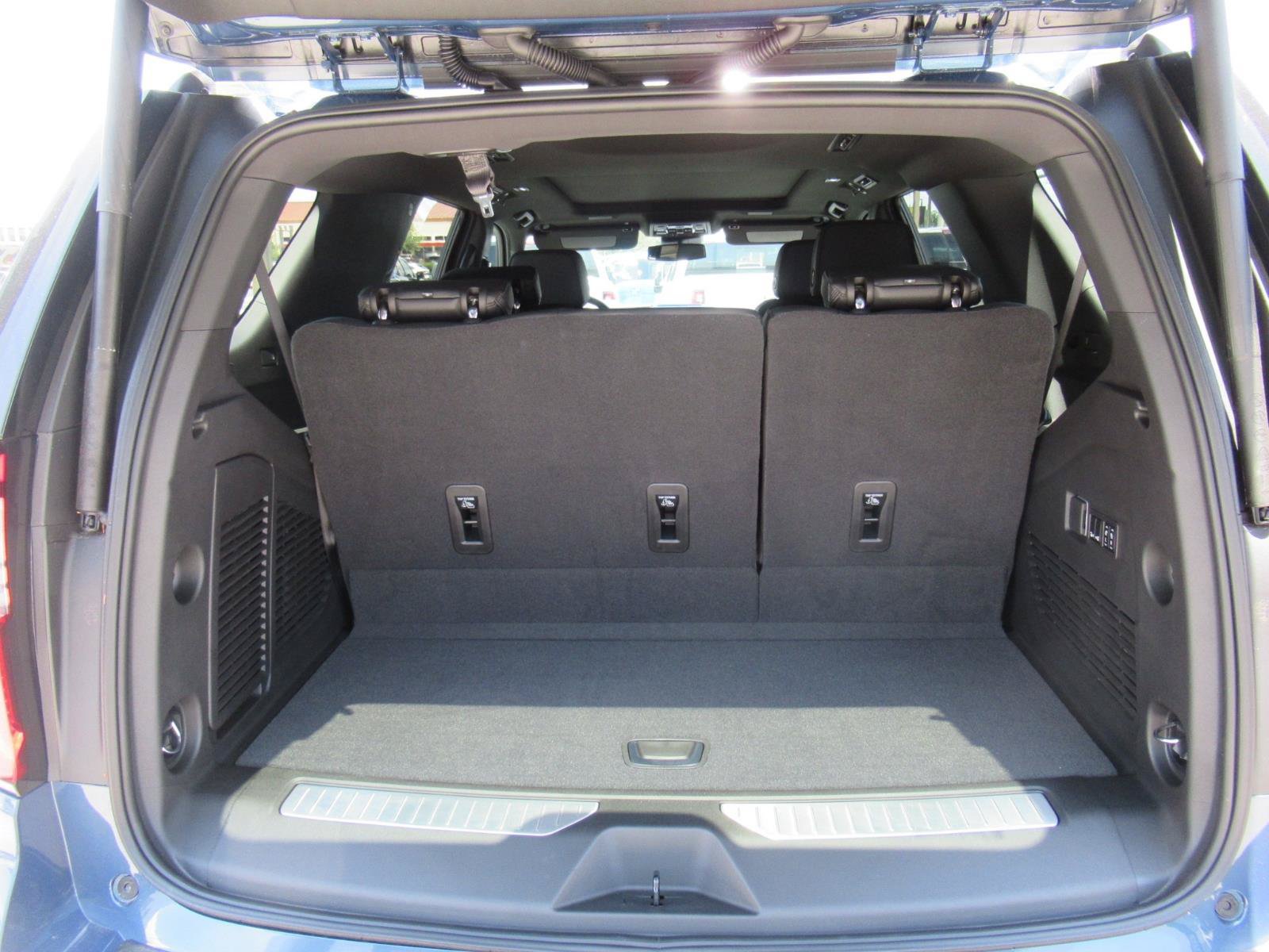 New 2026 GMC Yukon Denali w/ Sun & Power Step Package RWD image 32
