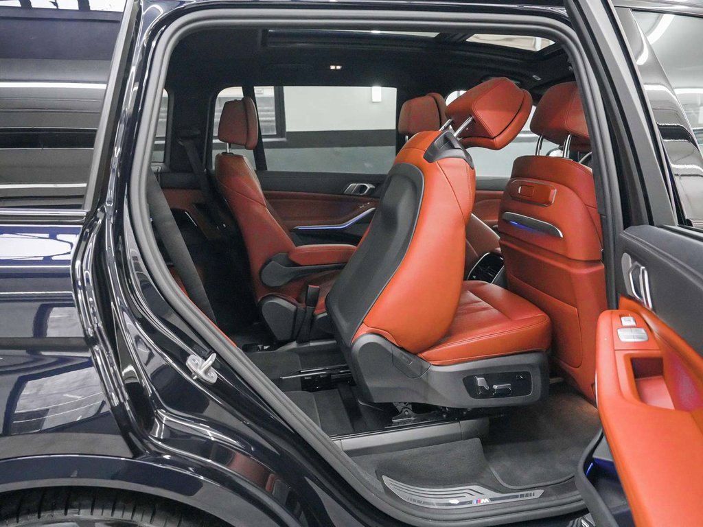 Used 2023 BMW X7 M60i w/ Executive Package image 37