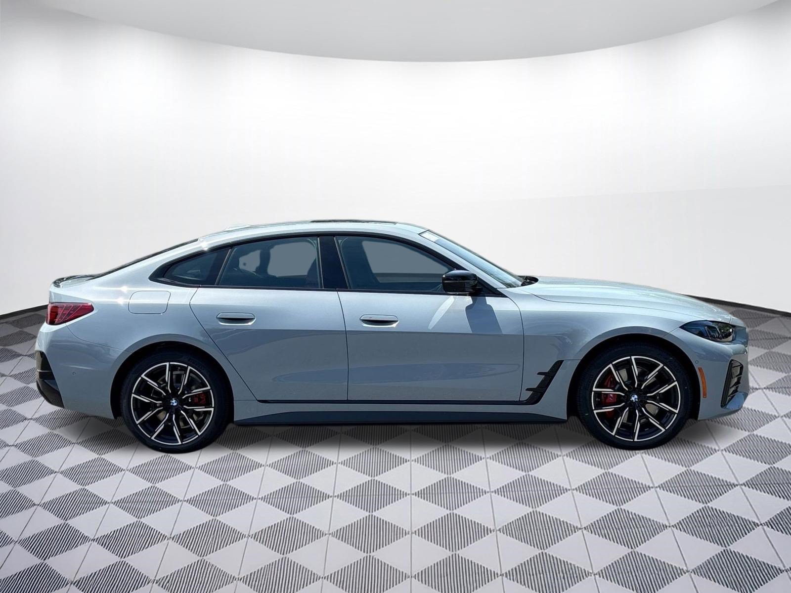 New 2026 BMW i4 eDrive40 w/ M Sport Package RWD image 8